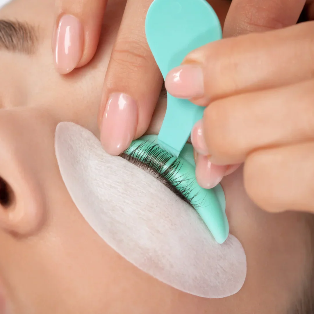 Lash tint + lamination